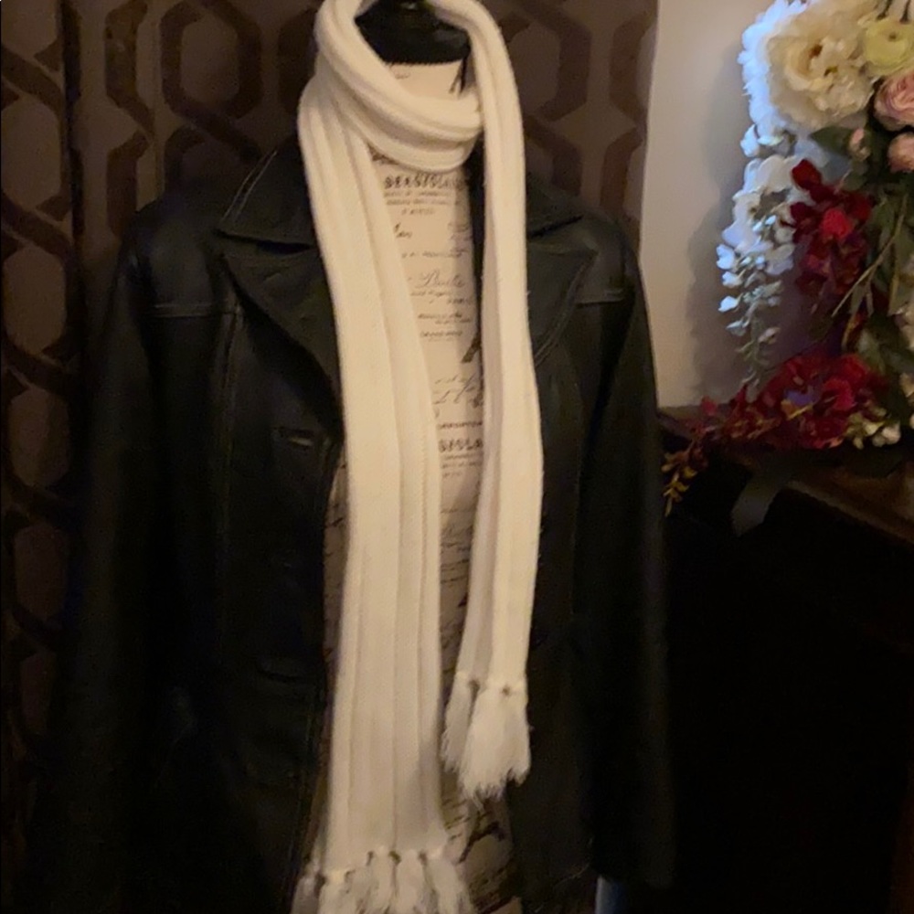 White winter scarf